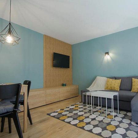 Hat Old Town Designer Apartments Brasov Bagian luar foto