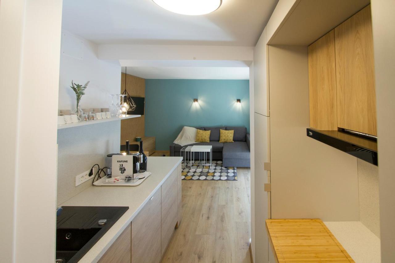 Hat Old Town Designer Apartments Brasov Bagian luar foto