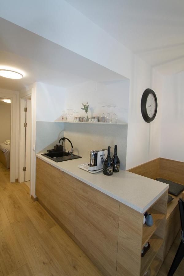 Hat Old Town Designer Apartments Brasov Bagian luar foto