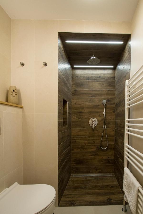 Hat Old Town Designer Apartments Brasov Bagian luar foto